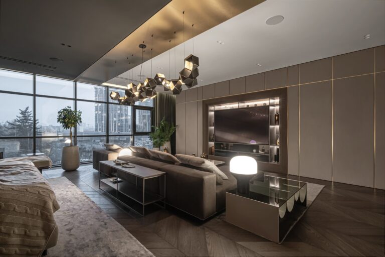 Premium apartment with green wall, marble accents and soft panels — Leader by Building Evolution